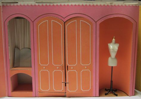 I have pictures of vintage Barbie structures for folks to print to make backgrounds and backdrops. See more pics and instructions at my site: Ponytaillane dot com (pinterest won't let me spell it out!) Picture For Printing, Dream House Pictures, Barbie Doll Vintage, Classic Barbie, Doll Vintage, Vintage Barbie, Barbie Doll, Barbie Dolls, Dream House