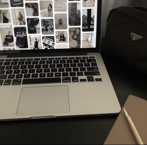 On Laptop Aesthetic, Sharpen Aesthetic, Laptop Aesthetic, Aesthetic Laptop, Instagram Cool, Fotografi Vintage, 22 December, Pinterest Aesthetic, Foto Ideas Instagram