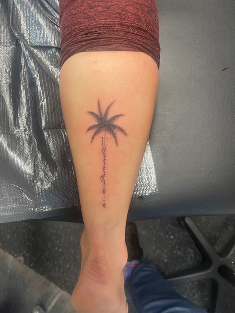 Palm Tree Name Tattoo, Pura Vida Palm Tree Tattoo, Costa Rica Tatoos, Palm Tree Tattoo Ribs Women, Two Palm Tree Tattoo, Pura Vida Tattoo Ideas, Palm Tree Tattoo Side Ribs, Coconut Tree Tattoo, Double Palm Tree Tattoo