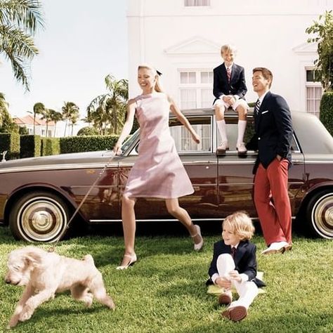 Preppy Handbook Fan Club (@preppyhandbookfanclub) • Instagram photos and videos Preppy Family Photoshoot, Brothers Family Photos, Preppy Family, Kirsty Hume, Preppy Handbook, Preppy Mens Fashion, Family Cards, Style Spring, Fan Club