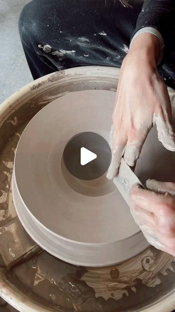 How To Make Plates Ceramics, Throwing Plates On The Wheel, How To Pottery, Pottery On The Wheel, Pottery Throwing Ideas, Throwing Pottery, Thrown Ceramics, Wheel Thrown Ceramics, Wheel Throwing