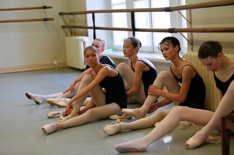 Alexandra Somova, left, and Kristina Shapran at Vaganova Ballet Academy Russian Ballet Academy, Vaganova Ballet, Vaganova Ballet Academy, Ballet Lessons, Ballet Academy, Ballet Poses, Russian Ballet, Ballet School, Pretty Ballerinas