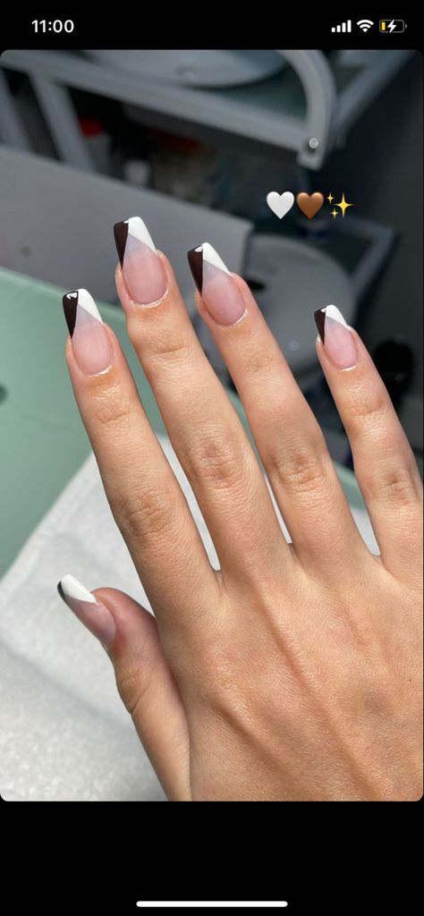 Chevron French Tip Nails Coffin, Half And Half French Tip Nails, Triangle French Tip Nails, Reveal Nails, Gender Reveal Nails, Tip Nail Designs, Black White Nails, Spring Break Nails, Fly Shoes