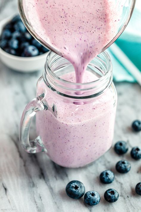 Blueberry coconut milk smoothie - #dairyfree #smoothie #recipe #eatwell101 - With just 3 ingredients, this dairy-free blueberry coconut smoothie is a nutritious drink for breakfast. - #recipe by #eatwell101 Fruit Smoothie With Coconut Milk, Vegan Blueberry Smoothie, Coconut Milk Drink Recipes Healthy, Blueberry Coconut Smoothie, Smoothie Recipes With Coconut Milk, Smoothies With Coconut Milk, Recipes With Coconut Milk, Coconut Milk Smoothie Recipes, Healthy Smothies