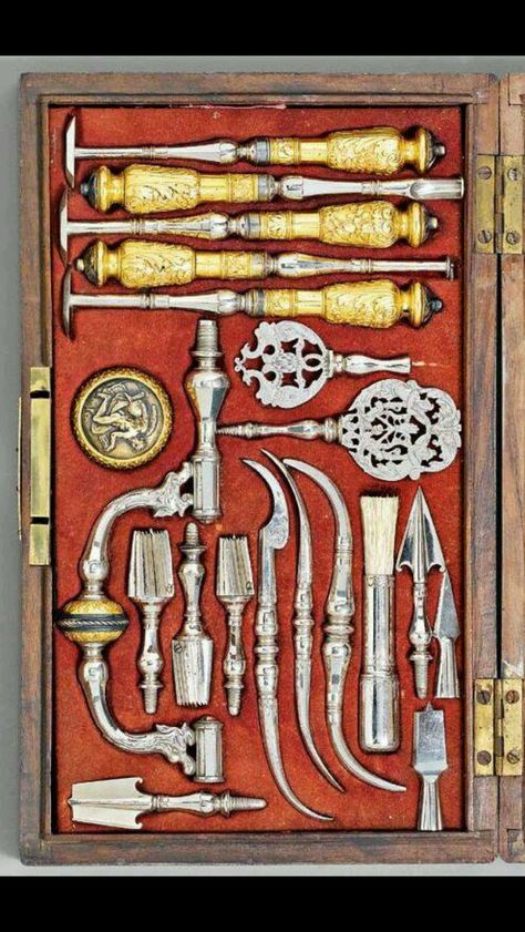 Beautiful antiquity Medical Antiques, 19th Century France, Medical Tools, Vintage Medicine, Historical Objects, Medical Instruments, Vintage Medical, Antique Tools, Medicine Bottles