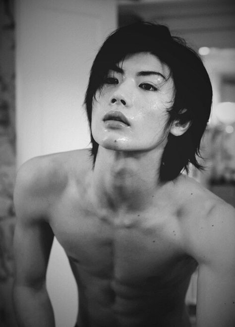 Miura Haruma Miura Haruma, Haruma Miura, Hot Asian Men, Celeb Crushes, Japanese Boy, Japanese Men, Attractive Guys, Cute Actors, Asian Actors