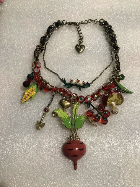 Betsey Johnson Farmhouse Beet Cherry Corn Necklace NWOT Rare | eBay Assemblage Jewelry Repurposed, Cluttercore Jewelry, Jewelry Stacking Necklaces, Metalic Outfits Ideas, Where To Get Jewelry, 2000s Necklace, Trinkets Aesthetic, Maximalist Accessories, Trinket Necklace