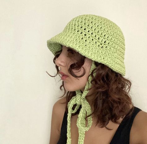 Crochet Hats With Brim, Crochet Lifestyle, Crochet Store, Crochet Clothing And Accessories, Crochet Inspo, Crochet Fashion Patterns, Diy Crochet Projects, Crochet Art, Summer Crochet