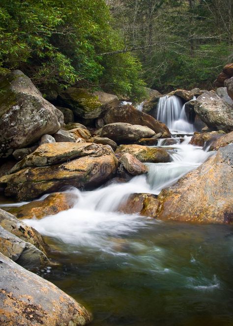 Waterfall Pictures, Waterfall Paintings, Mountain Waterfall, Waterfall Art, Flowing Water, Waterfall Photography, Motion Blur, Water Art, Beautiful Waterfalls