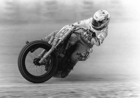 Enduro Vintage, Flat Track Racing, Soichiro Honda, Nicky Hayden, Flat Track Motorcycle, Balap Motor, Riding A Motorcycle, Bobber Custom, Motorcycle Racers