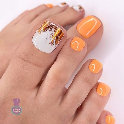 Autumn Toenails, Thanksgiving Pedicure Ideas Toes, Autumn Toe Nails, Fall Toe Nail Colors Pedicures, Fall Toe Nail Designs, Coral Toe Nails, Toe Nail Designs For Fall, Orange Toe Nails, Fall Toe Nails