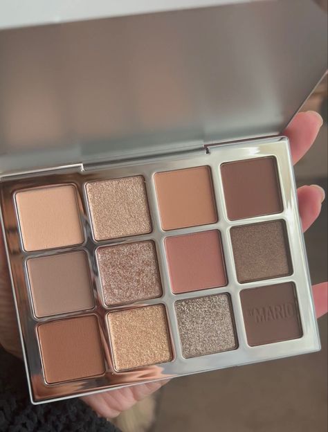 Makeup By Mario Ethereal Eyes Eyeshadow Palette, Eyeshadow Makeup Palette, Natural Makeup Palette, Neutral Makeup Palette, Makeup By Mario Eyeshadow Palette, Makeup By Mario Aesthetic, Best Neutral Eyeshadow Palette, Make Up By Mario Palette Looks, Eyeshadow Pallets Aesthetic