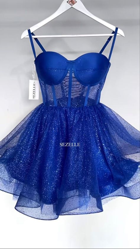 Teenage Fashion Trending, Quinceanera Dresses Blue, Mini Homecoming Dresses, Stunning Prom Dresses, Mia 3, Prom Dress Inspiration, Red Dress Short, Formal Dresses Short, Pretty Prom Dresses