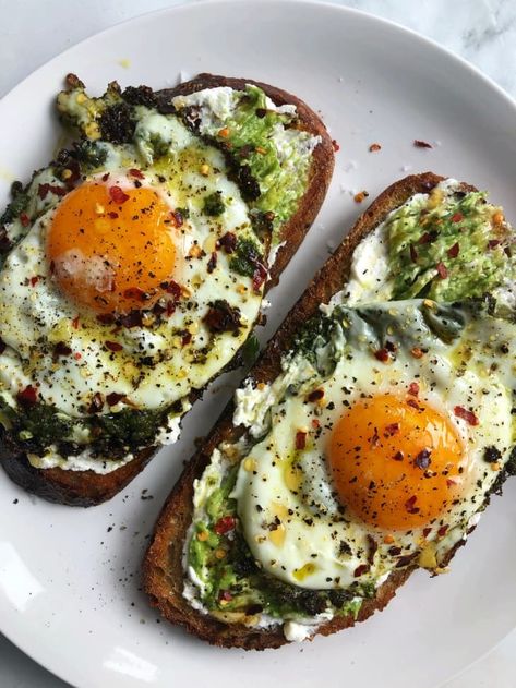 I Tried the Pesto Eggs TikTok Is Obsessed with, and I'm Hooked | The Kitchn Pesto Eggs, Best Egg Recipes, Breakfast Meat, Sweet Potato Breakfast, Healthy Breakfast Recipes Easy, Sweet Potato Hash, Homemade Pesto, Healthy Kitchen, Mashed Sweet Potatoes