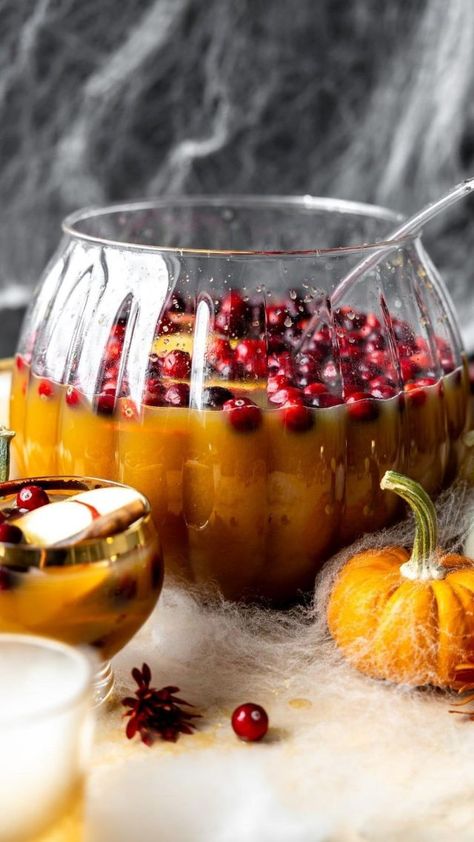 Braised Cranberry Balsamic Chicken Pumpkin Punch, Reduced Balsamic Vinegar, Donut Baking Pan, Apple Cider Donuts Baked, Beer Cheese Dip, Delicious Drink Recipes, Balsamic Chicken, Pumpkin Butter, Baked Apple