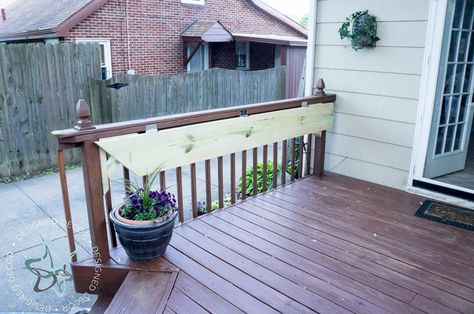 flip-up-deck-bar- deck railing Deck Building Plans, Outdoor Living Deck, Deck Bar, Balcony Bar, Building A Porch, Patio Deck Designs, Wooden Deck, Deck Construction, Deck Railing