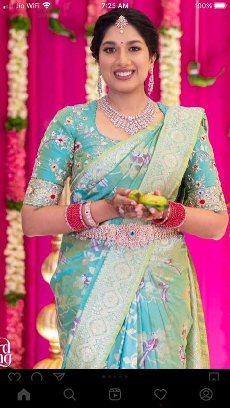 Bananas Pattu Sarees, Floral Pattu Saree Blouse Design, High Neck Pattu Blouse Designs, Pattu Blouse Models Latest, Benaras Saree Blouse Designs Latest, Benaras Blouse Designs Latest, Benaras Blouse Designs, Banaras Pattu Sarees Latest, Banaras Saree Blouse Designs