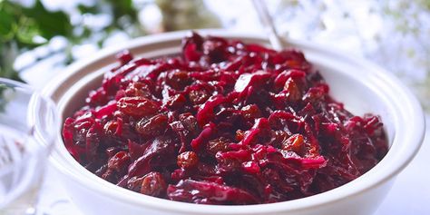 Red cabbage with sultanas Beet Relish, Red Cabbage Recipes, Favorite Christmas Recipes, Fresh Beets, Cranberry Sauce Recipe, Relish Recipes, Roasted Beets, Cabbage Recipes, Red Cabbage