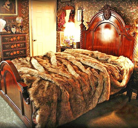 Faux Wolf Fur Bedspread Fur Bedspread, Designer Throw Blanket, Brown Wolf, Faux Fur Bedding, Bedspreads Comforters, Fur Bedding, Throw Blanket Size, Faux Fur Throw Blanket, Fur Throw Blanket