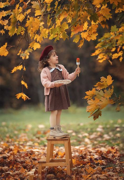 Autumn Kids Photoshoot, Pumpkin Photoshoot Kids, Bebi Photo, Sunflower Field Photography, Netflix Horror, Horror Series, Angel Books, Fall Session, Fairytale Photography