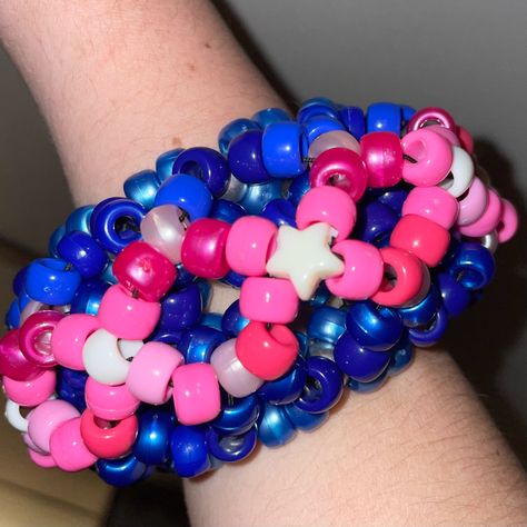 Pink + Blue mtn dew inspired 3D kandi cuff Simple Kandi Cuff Patterns, Mini Rotating Kandi Cuff, Goth Kandi, Rave Bracelet, Kandi Cuff Ideas, 3d Kandi Cuff, Kandi Kids, 3d Kandi, Pearl Ideas