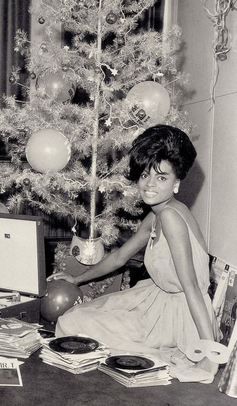 Tamla Motown, Christmas Playlist, Christmas Campaign, Christmas Shoot, Fabulous Christmas, Dance Club, Diana Ross, Black Christmas, Christmas Past