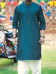 Man Dress Design, Junaid Jamshed, Wedding Kurta For Men, Boys Kurta Design, Kurta Pajama Men, Groom Dress Men, Male Outfits, Wedding Dresses Men Indian, Gents Kurta Design