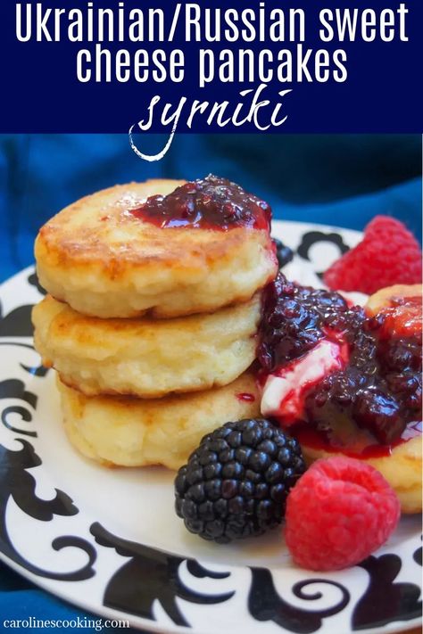 Syrniki are small, thick Ukrainian/Russian sweet cheese pancakes. They might not have a lot of ingredients and look a bit unassuming, but these little bites are soft, fluffy and deliciously good. Sirniki Recipe, Breakfast Pancakes Recipe, Sweet Cheese, Chicory Recipe, Dessert Inspiration, Easy To Make Breakfast, Pancake Crepes, Food Innovation, Vegetarian Desserts