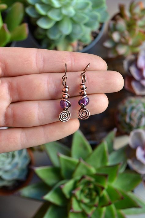 Amethyst Beaded Copper Swirl Earrings. Boho Jewelry. Copper - Etsy Wire Jewelry Rings, Wire Jewelry Designs, Swirl Earrings, Party Necklace, Abbey Road, Handmade Wire Jewelry, Earrings Crystal, Amethyst Jewelry, Amethyst Beads