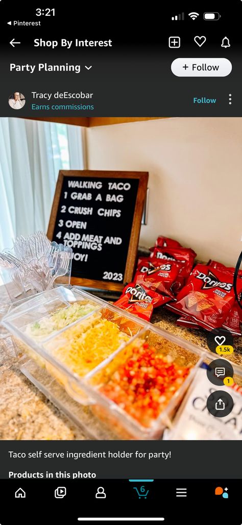 Taco Grad Party, Grad Party Food Ideas, Taco In A Bag, Grad Party Food, Grad Diy, Walking Taco, Walking Tacos, Grad Party Decorations, Party Food Ideas