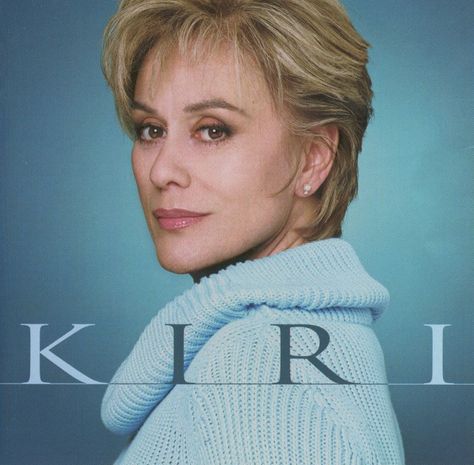 kiri te kanawa - Google Search Kiri Te Kanawa, Waitomo Caves, New Zealand Home, George Gershwin, Opera Theatre, Amadeus Mozart, Maria Callas, Opera Singers, South Island