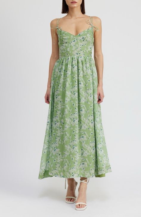 En Saison Laguna Floral Maxi Dress available at #Nordstrom Garden Formal, Cami Midi Dress, Wedding Guest Attire, Maxi Sundress, Guest Attire, Wedding Attire Guest, Dress Inspo, Sweetheart Neck, Dress Cuts