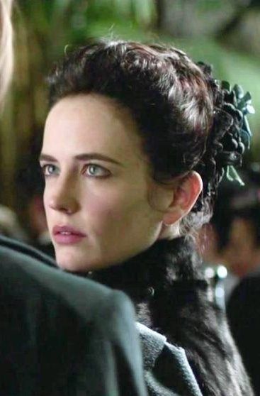 Vanessa Ives Penny Dreadful Eva Green, Penny Dreadful Vanessa Ives, Dark Victorian Fashion, Penny Dreadful Eva Green, Penny Dreadful Vanessa, Rose And Thorns, Black Family Aesthetic, Eva Green Penny Dreadful, Gary Pepper Girl