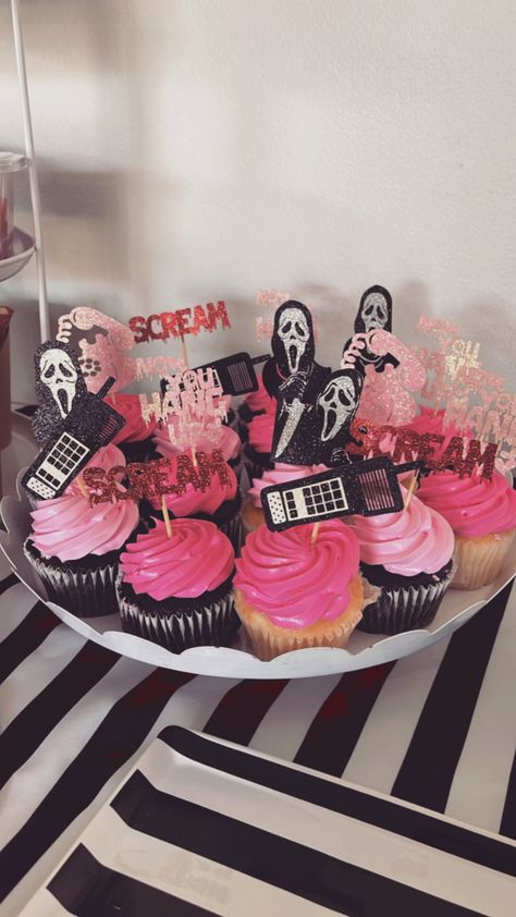 Scream Themed Cupcakes, Slasher Theme Birthday Party, Scream Themed Party Ideas, Horror Movie Snack Ideas, Scream Cupcakes Ideas, Pink Ghostface Birthday, Ghostface Cake Aesthetic, Scream Themed Birthday Invitations, Scream Birthday Party Girl