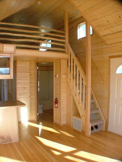 Small Cabin Designs, Design Casa Piccola, Asma Kat, Wooden Cabin, Casa Loft, Interior Layout, Tiny House Inspiration, Tiny Cabin, Tiny House Movement