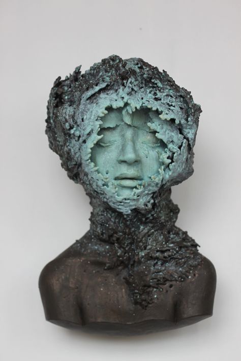 Stunningly Beautiful Sculpted Busts by Gosia - My Modern Metropolis Amazing Sculptures, Mannequin Head, Chihuly, Arte Inspo, Portrait Sculpture, Sculpture Installation, Figurative Sculpture, Clay Sculpture, Sculptures & Statues