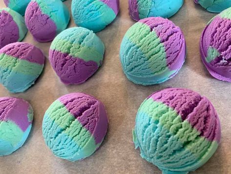 Bubble Bar Recipe, Diy Projects To Make And Sell, Bubble Bar, Bath Fizz, Bath Bomb Recipes, Bubble Bars, Diy Shower, Website Coming Soon, Scrub Recipe