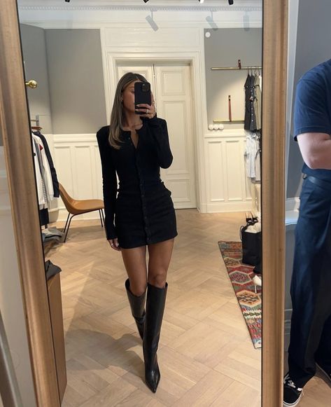 Black Skirt With Knee High Boots, Ankle Black Boots Outfit, Black Stilettos Outfit, Black Dress Knee High Boots, Dubai Wardrobe, Boot Heels Outfit, Tall Boots Outfit, Black Heels Outfit, Winter Night Outfit