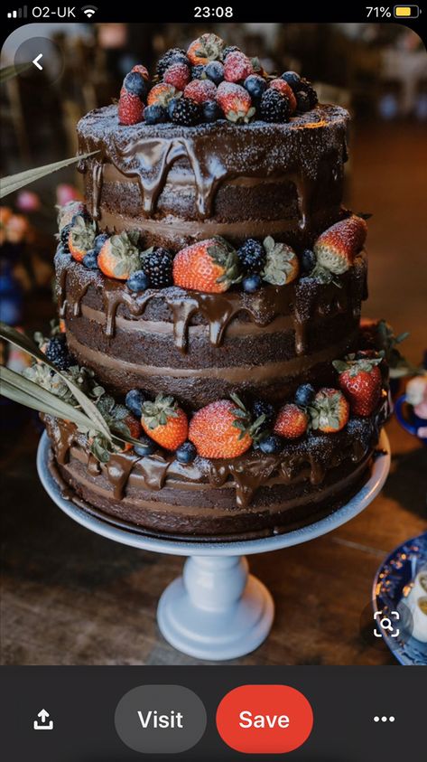 Vegan Wedding Cake, Vegan Wedding, Romantic Wedding Cake, Chocolate Wedding Cake, Gateaux Cake, Fall Wedding Cakes, Traditional Cakes, Simple Wedding Cake