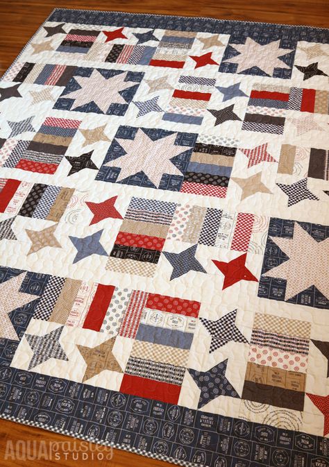 Patriotic Quilts Patterns Free, Quilts Of Valor Patterns, Block Quilt Ideas, American Flag Quilt, Quilting Digest, Cake Quilt, Flag Quilt, Block Quilt, Quilt Care