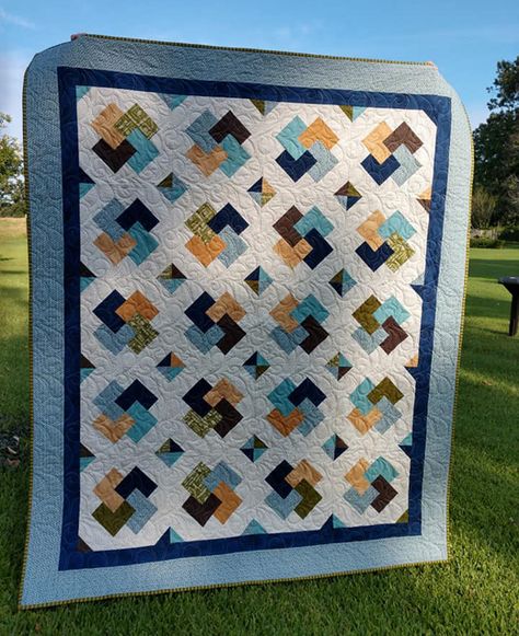 Card Trick Quilt - Tutorial Card Trick Quilt, Patterns For Quilting, Missouri Star Quilt Tutorials, Mountain Quilts, Missouri Star Quilt Company, Basic Quilt, Quilting Videos, Free Motion Quilt Designs, Pretty Quilt