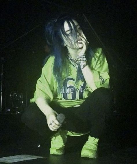 billie eilish
concert
blue hair Billie Eilish Blue, A Magazine, 21st Century, Fashion Company, Blue Hair, Billie Eilish, Brazil, Magazine, Hair