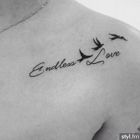 Coller Tattoos, Tattoo On Collar Bone For Women Quotes, Birds Tattoo On Collarbone, Birds Collarbone Tattoo, Birds On Collarbone Tattoo, Collarbone Quote Tattoos For Women, Collar Bone Tattoos For Women Unique, Molecule Tattoo, Bone Tattoos