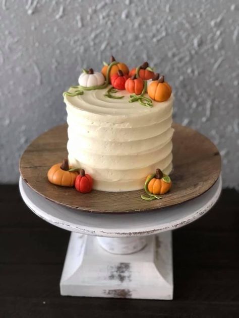 Pumpkin Themed Cake, Baby Cake Ideas, Fall Themed Cake, Fall Cakes Decorating, 2nd Birthday Cake, Tiered Cakes Birthday, Cakes Decorating, Fun Baby Announcement, Thanksgiving Cakes