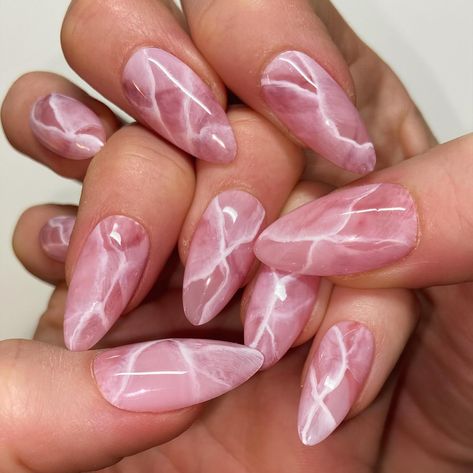 Rose Quartz Marble Nails, Marble Pink Nails, Syrup Nails, Mail Shape, Pink Marble Nails, Flower Girl White, Rose Quartz Nails, Quartz Nails, White Liner