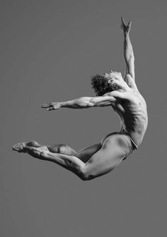 남성 근육, Dance Magazine, Ballet Russe, Dance Photography Poses, Male Ballet Dancers, Ballet Poses, Male Models Poses, Male Dancer, Body Reference Poses