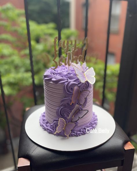 Purple Buttercream Cake, Purple Cakes With Butterflies, Violet Butterfly Cake, Purple And White Butterfly Cake, Butter Icing Cake Designs, Purple Birthday Cake With Butterflies, Rosette And Butterfly Cake, Butterfly Rosette Cake, 29th Birthday Cakes