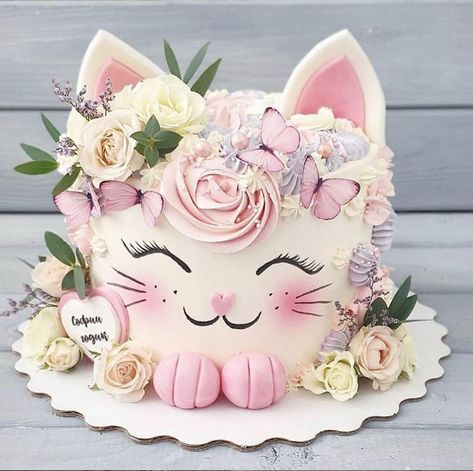 Kitten Cake, Birthday Cake For Cat, 8th Birthday Cake, ดินปั้น Polymer Clay, Animal Cakes, Creative Birthday Cakes, Baby Birthday Cakes, Cat Cake, Pretty Birthday Cakes