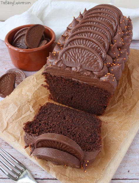 Chocolate Orange Loaf, Chocolate Orange Loaf Cake, Dessert Loaf Recipes, Loaf Cakes Recipes, Explorer Decor, Christmas Chocolate Cake, Pudding Ideas, Flavored Buttercream, Chocolate Christmas Cake