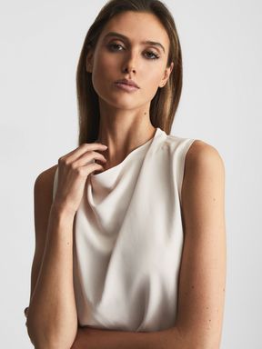 Women's Workwear - REISS Nude Style, Reiss Women, White Trousers, Sleeveless Tops, Silk Maxi Dress, Work Wear Women, Asymmetrical Tops, Blouse Online, Effortless Chic